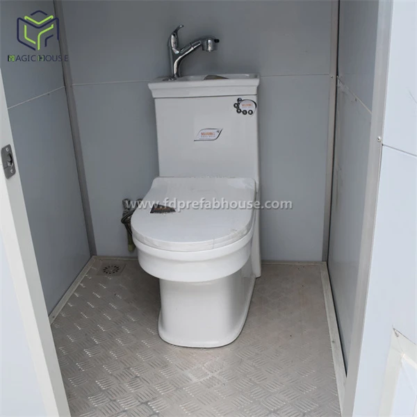 Flush toilet Flush toilet